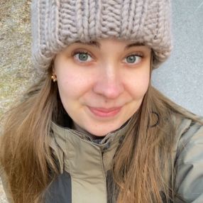 Lotta, Lastenhoitaja kaupungissa Lohja