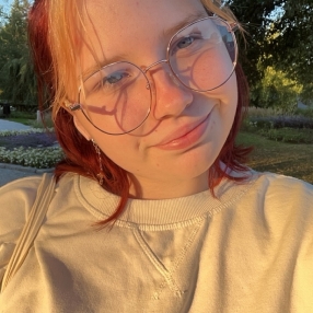 Saara, Babysitter in Salo