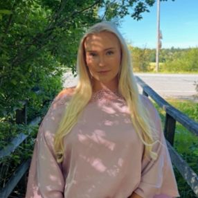 Janina, Lastenhoitaja kaupungissa Rauma