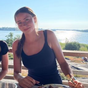 Tilde, Lastenhoitaja kaupungissa Mustasaari