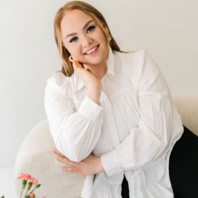 Eveliina, Lastenhoitaja kaupungissa Turku