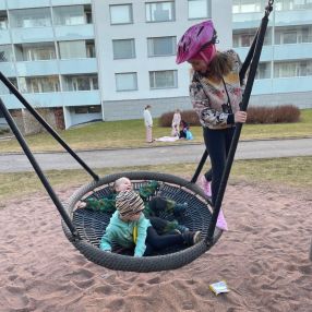 Emmi, Perhe kaupungissa Turku