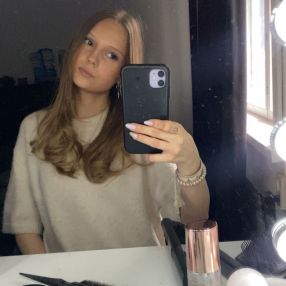 Ella, Lastenhoitaja kaupungissa Nousiainen