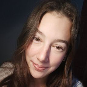 Emiliana, Lastenhoitaja kaupungissa Lieto