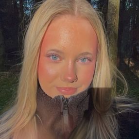 Tinja, Lastenhoitaja kaupungissa Hämeenlinna