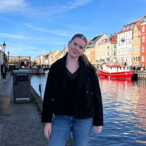 Keitlin, Lastenhoitaja kaupungissa Lohja