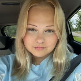 Emilia, Lastenhoitaja kaupungissa Lahti