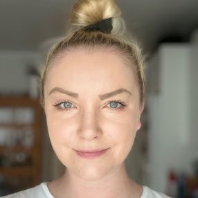 Julia, Lastenhoitaja kaupungissa Kerava