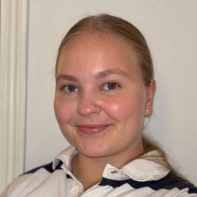 Sara, Lastenhoitaja kaupungissa Tuusula
