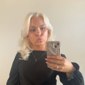 Iitu, Lastenhoitaja kaupungissa Kannus