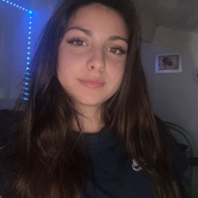 Inaya, Babysitter à Draguignan