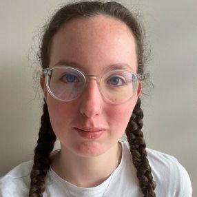 Satine, Babysitter à Châlons-en-Champagne