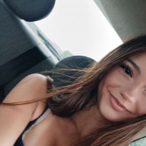 Elona, Babysitter à Dijon