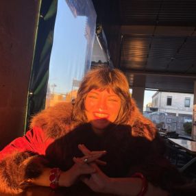 Lou, Babysitter à Angoulême