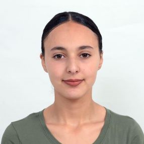 Aldjia, Babysitter in Caen