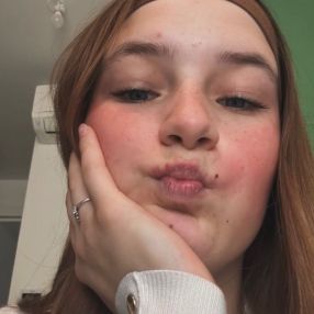 Alison, Babysitter à Guingamp