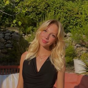 Aurore, Babysitter à Draguignan