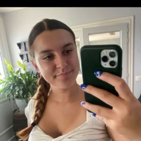 Chabin, Babysitter in Mennecy