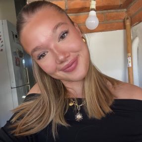 Julie, Babysitter à Toulouse