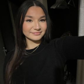Neyla, Babysitter in Lille