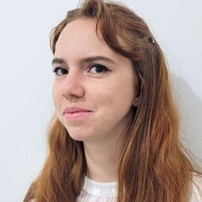 LUCIE, Babysitter à Pantin