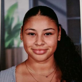 Kiana, Babysitter à Brétigny-sur-Orge