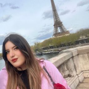 Ines, Babysitter à Besançon