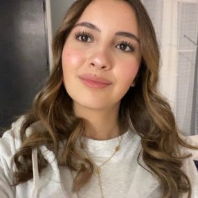 Lina, Babysitter à Corbeil-Essonnes