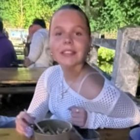 Olympe, Babysitter à Guingamp