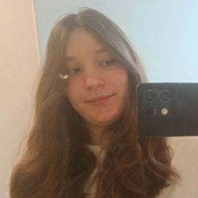 Romane, Babysitter à Hénin-Beaumont
