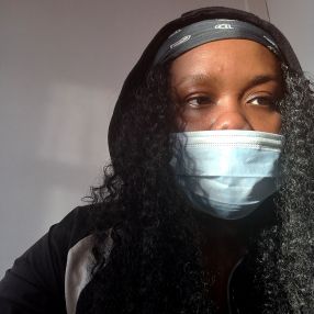 CHRISTINA, Babysitter à Nanterre