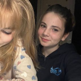 Mila et Léane, Babysitter à Sartrouville