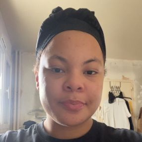 Louhna, Babysitter in Fontenay-sous-Bois