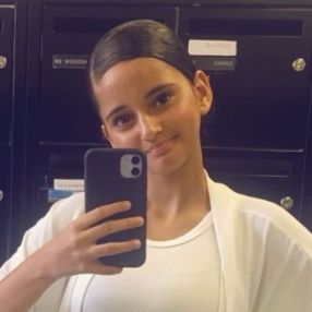 Isra, Babysitter à Boulogne-Billancourt