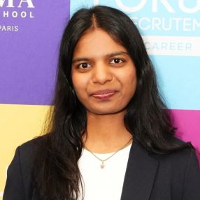 Anusha, Babysitter in Paris