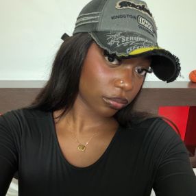 Mimy, Babysitter à Issy-les-Moulineaux