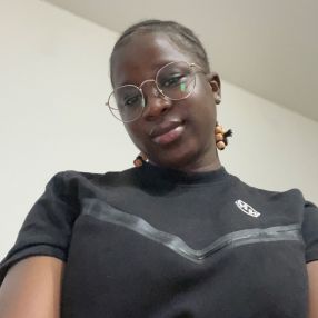 Mariam, Babysitter à Boulogne-Billancourt
