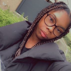 Clea, Babysitter à Sarcelles