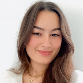 Ranim, Babysitter à Cannes