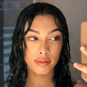 Fayza, Babysitter à Toulouse