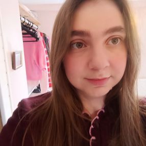 Julia, Babysitter à Tourcoing