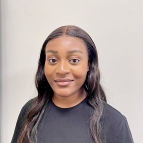 Maveline, Babysitter à Saint-Denis