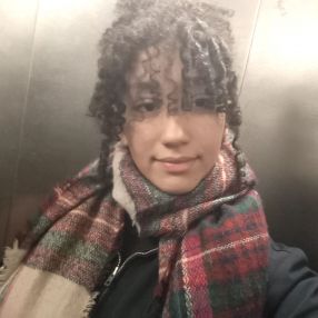 Aya, Babysitter à Montreuil