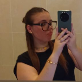 Nélia, Babysitter à Draguignan