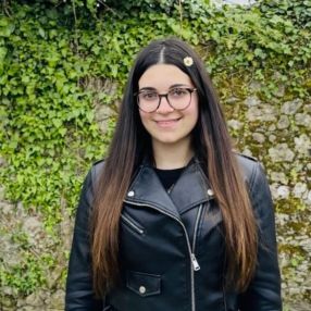 Gisela, Babysitter à Beausoleil