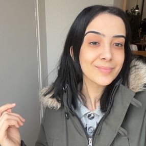 Yasmine, Babysitter à Bobigny