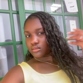 Léna, Babysitter à Aulnay-sous-Bois