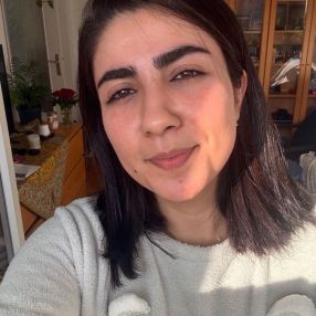 Neda, Babysitter à Saint-Martin-d'Hères