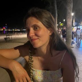 Justine, Babysitter à Boulogne-Billancourt