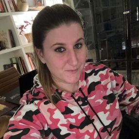 Madison, Babysitter in Paris